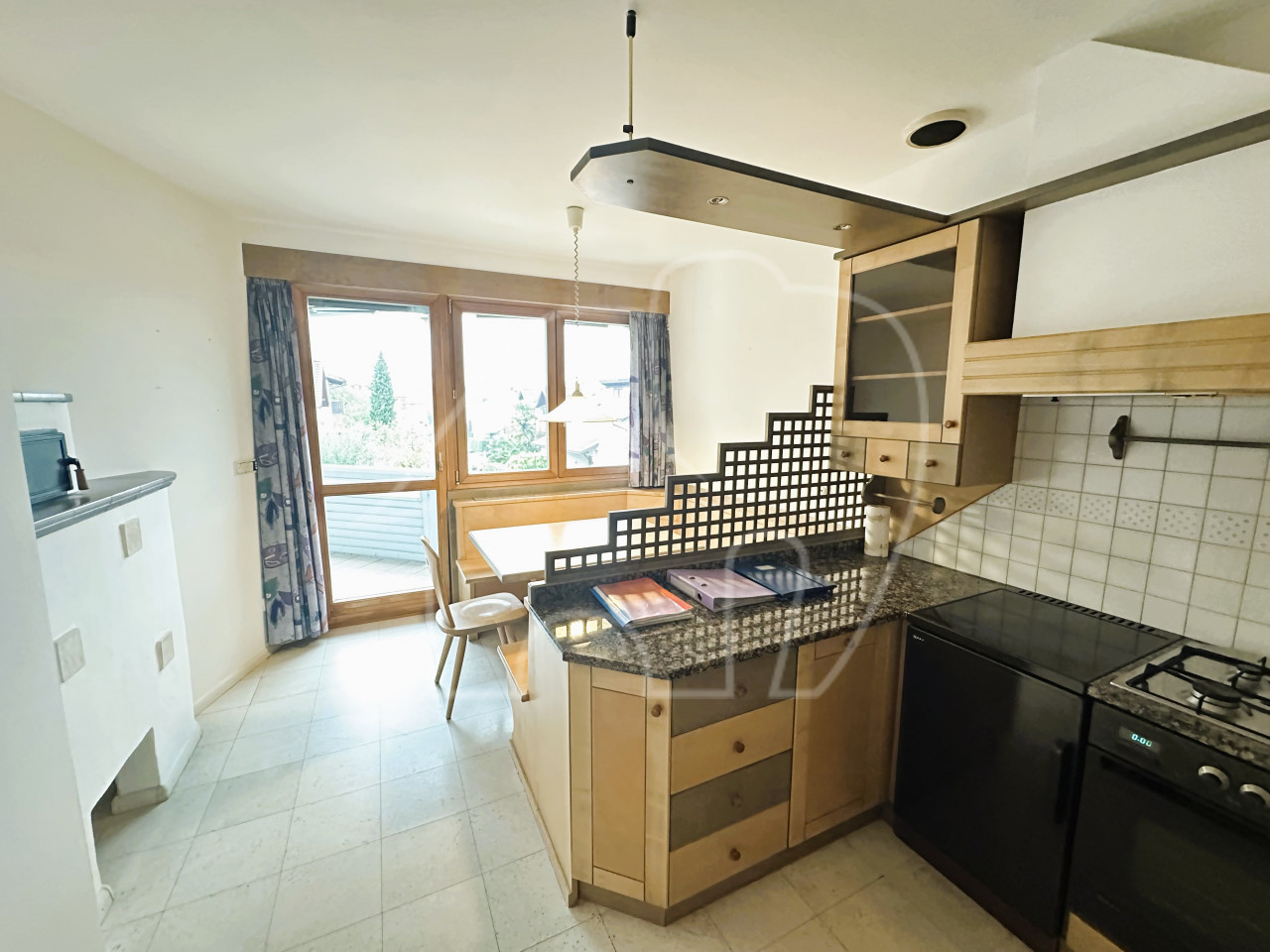 Pentalocale con soffitta