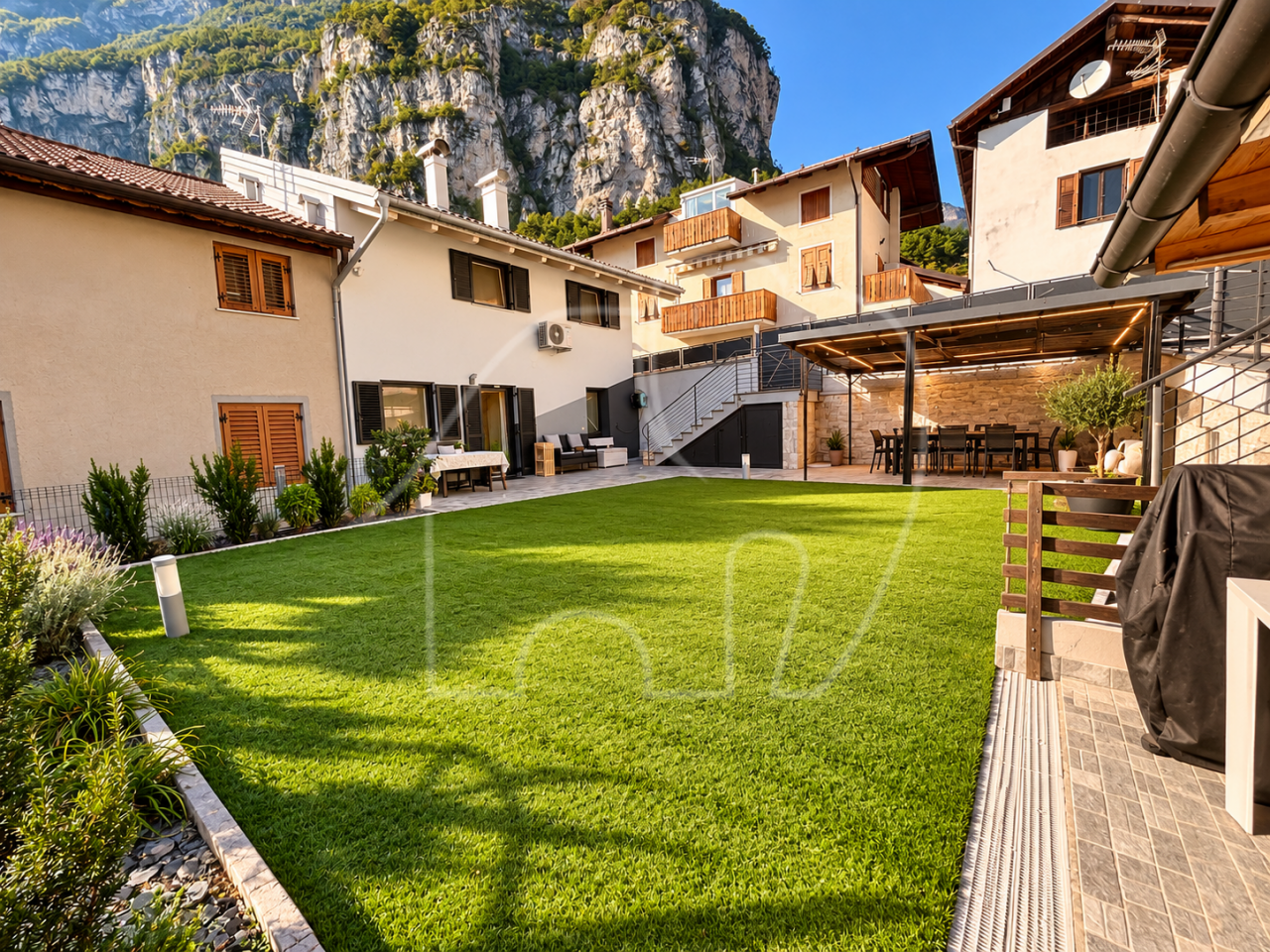 Casa indipendente con giardino privato a Roverè della Luna!