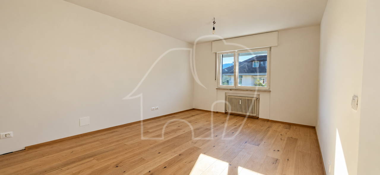 Bilocale con balcone e cantina in una buona posizione
