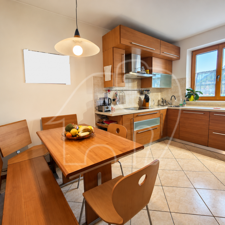 Trilocale con ampia terrazza e cantina