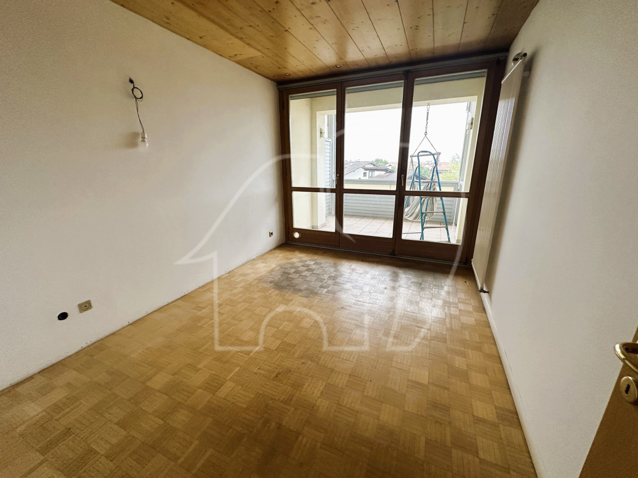 Pentalocale con soffitta