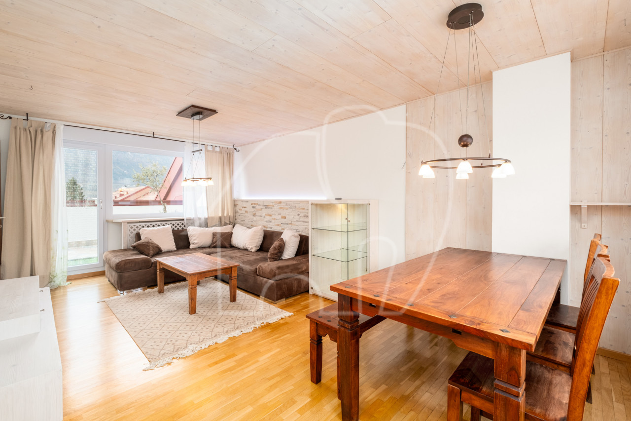 Trilocale con terrazza e balcone