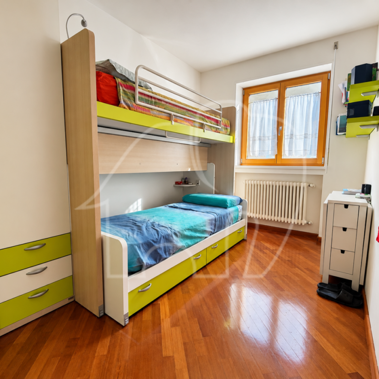 Trilocale con ampia terrazza e cantina