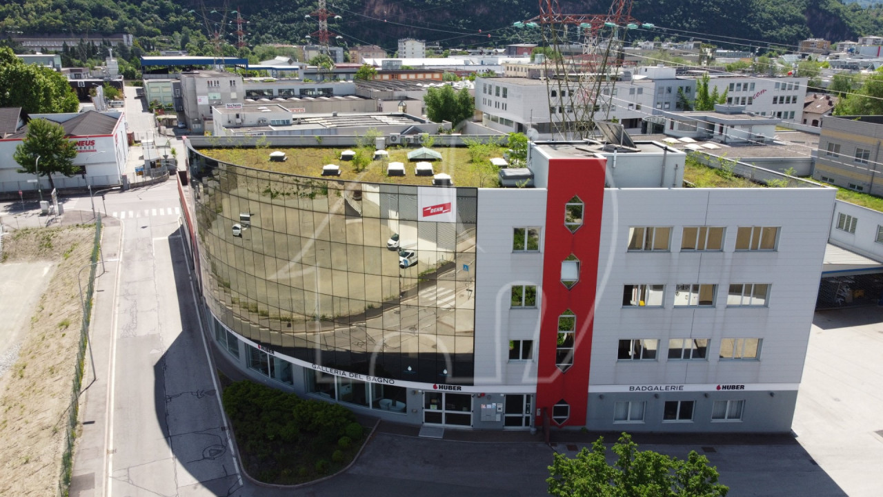 006__y6 Magazzino in affitto a Bolzano Sud