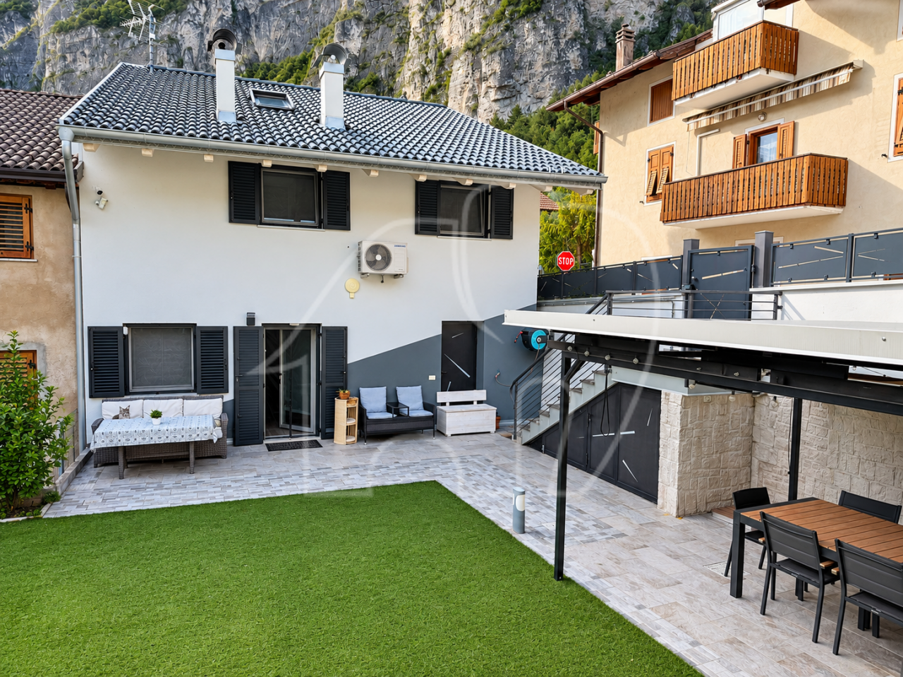 Casa indipendente con giardino privato a Roverè della Luna!