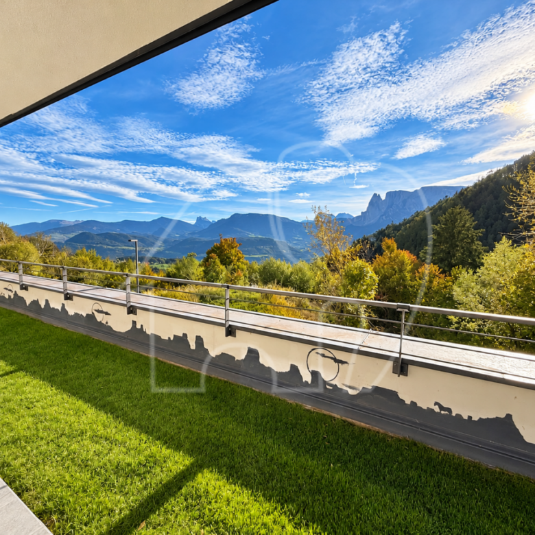 Spazioso appartamento con giardino e vista incantevole