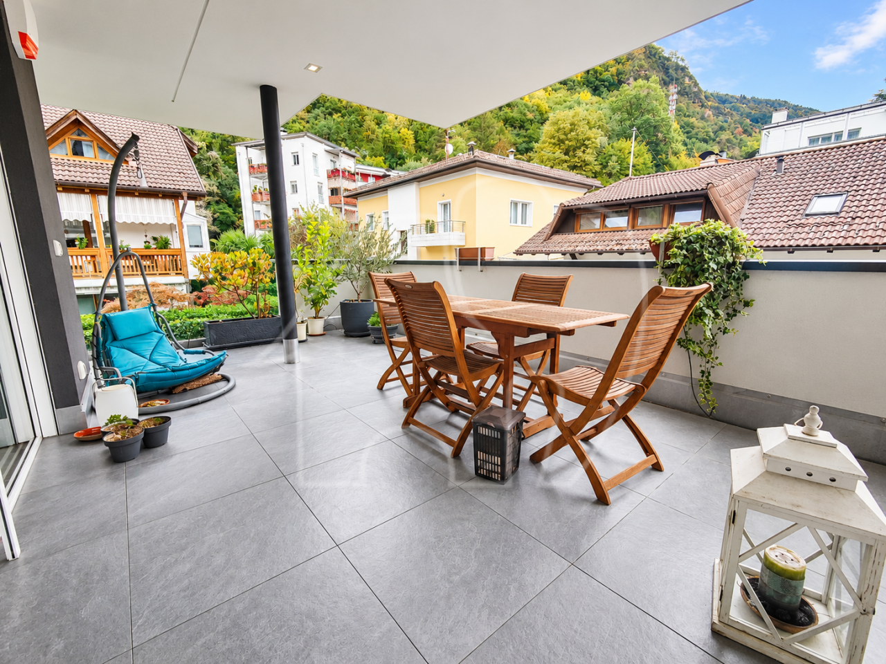 Quadrilocale con ampie terrazze e garage doppio
