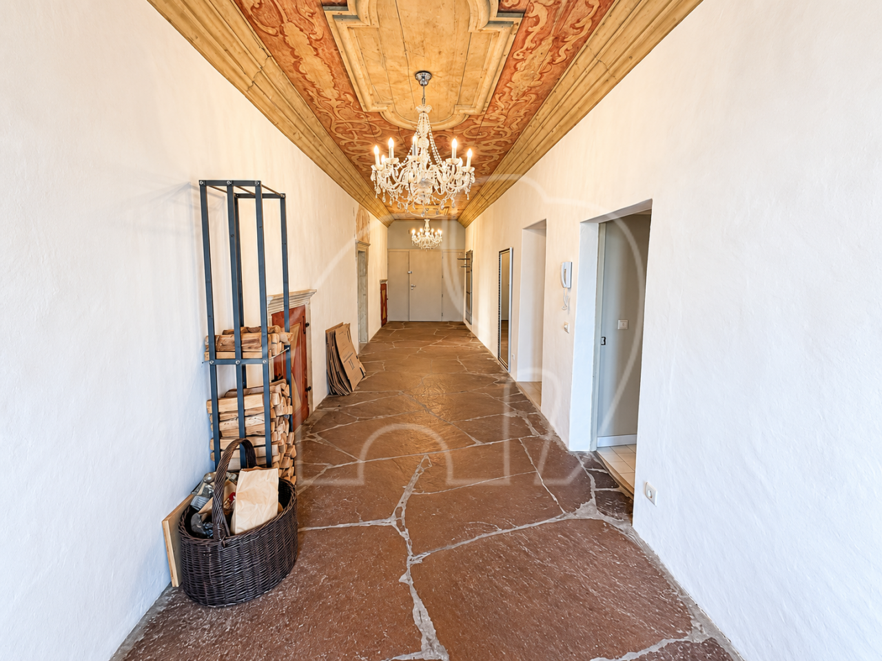 010__z4 Pentalocale storico con terrazza e fascino particolare