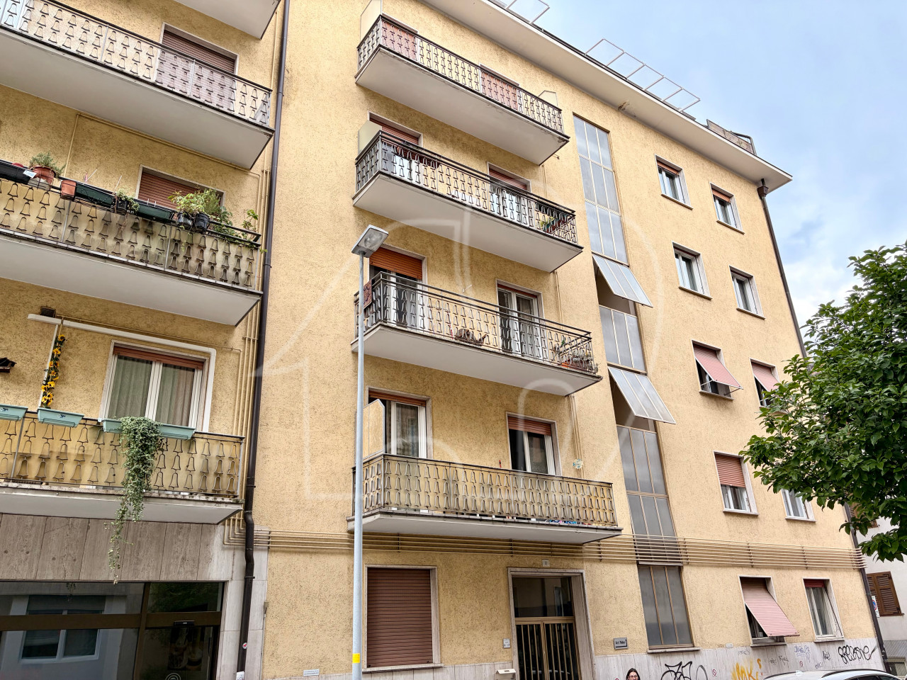 Bi- possibile trilocale