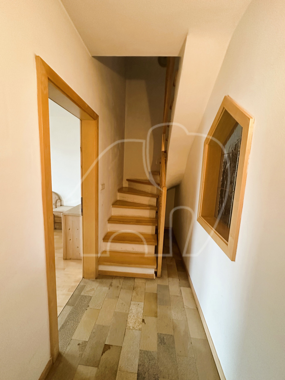 Pentalocale con soffitta