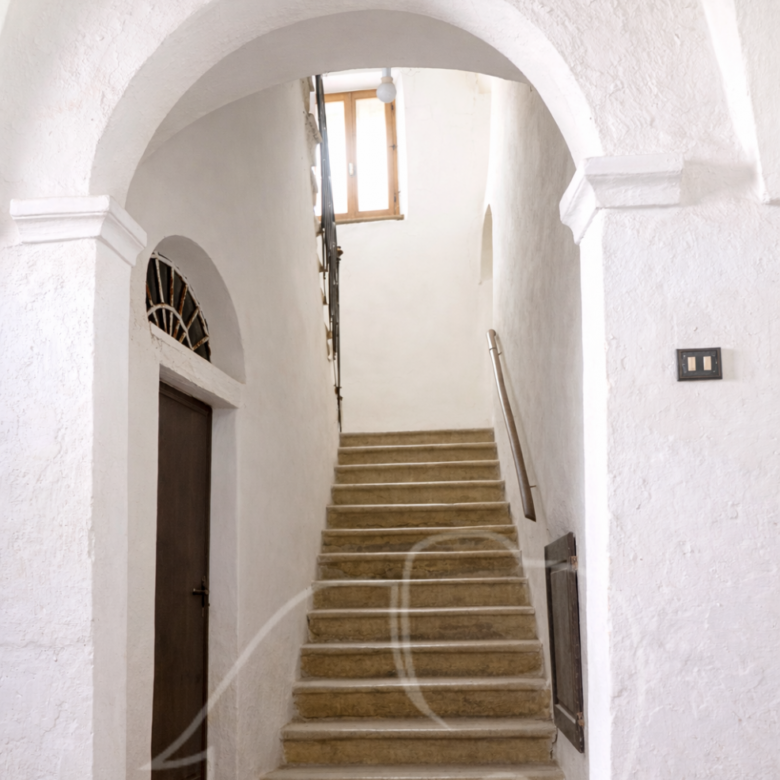 Tuenno – Palazzo in vendita