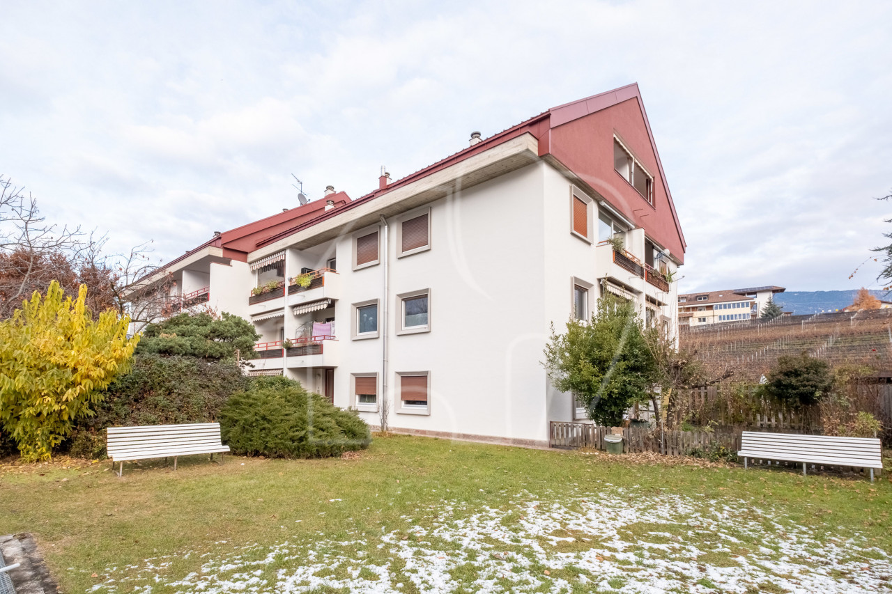 Trilocale con terrazza e balcone